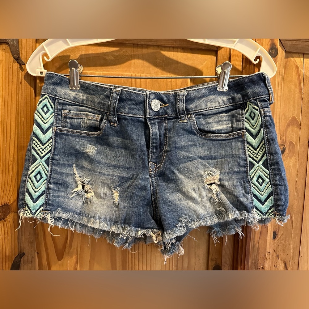 Express Distressed Shorts with Teal Aztec Pattern, Sz 4